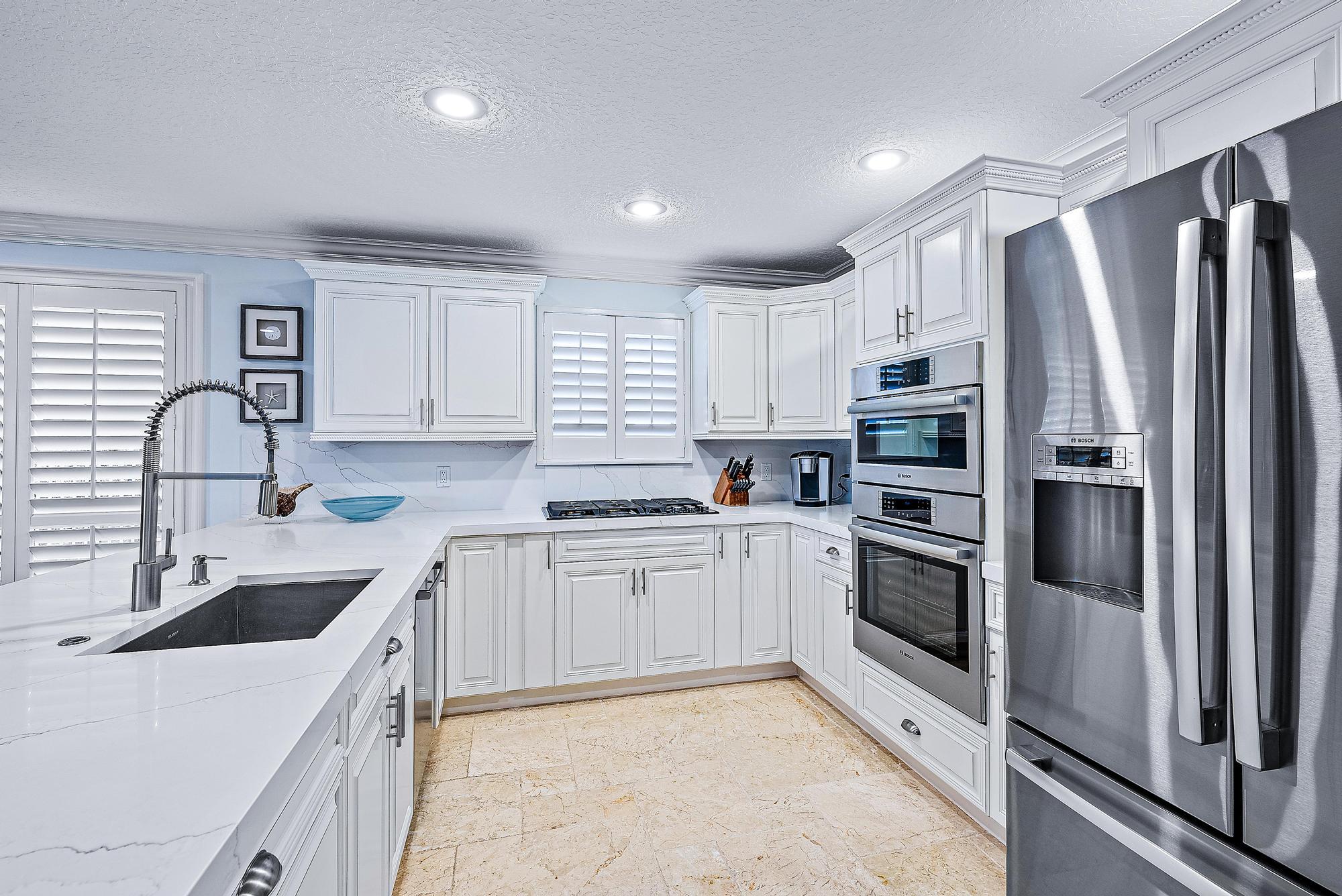 8872 SE North Passage Way