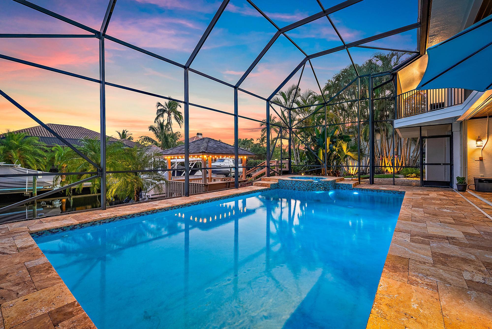 8872 SE North Passage Way