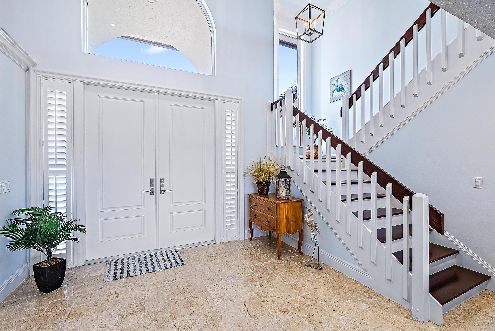 8872 SE North Passage Way