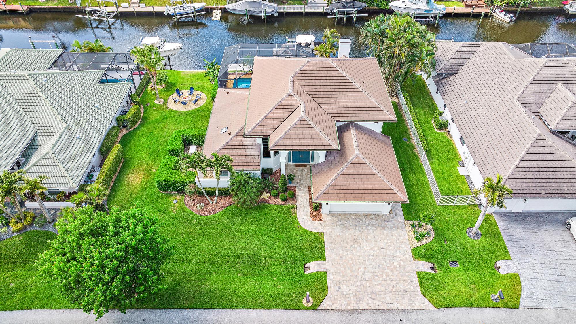 8872 SE North Passage Way