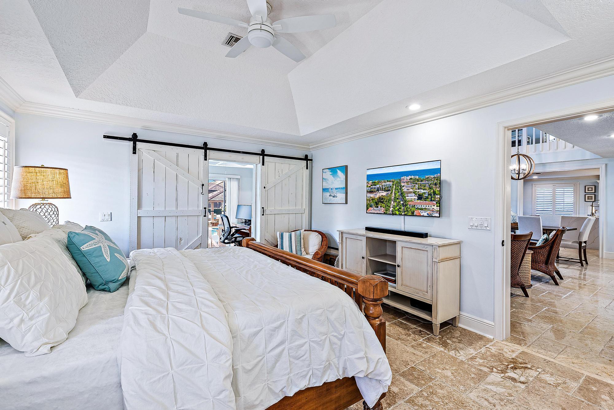 8872 SE North Passage Way