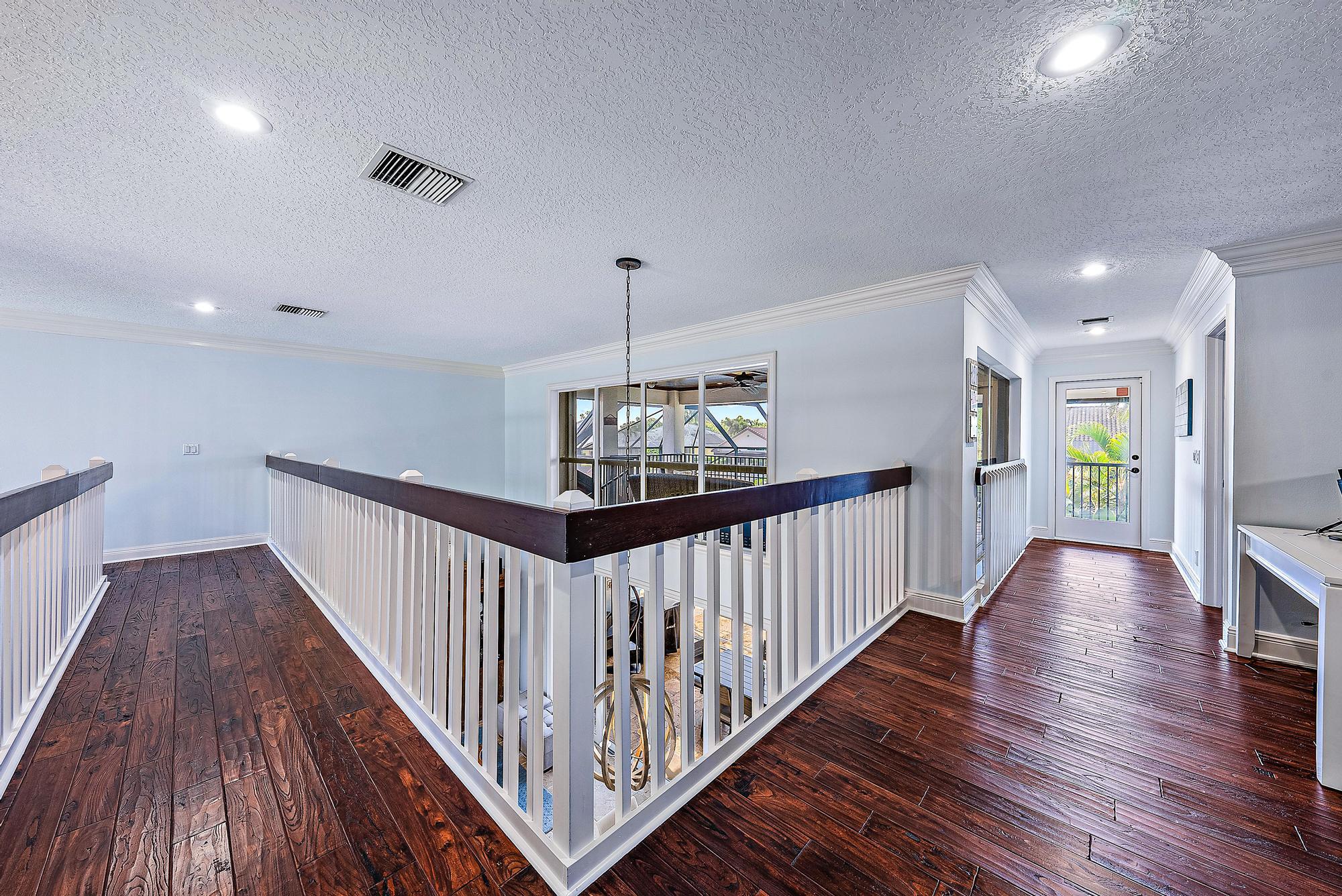 8872 SE North Passage Way