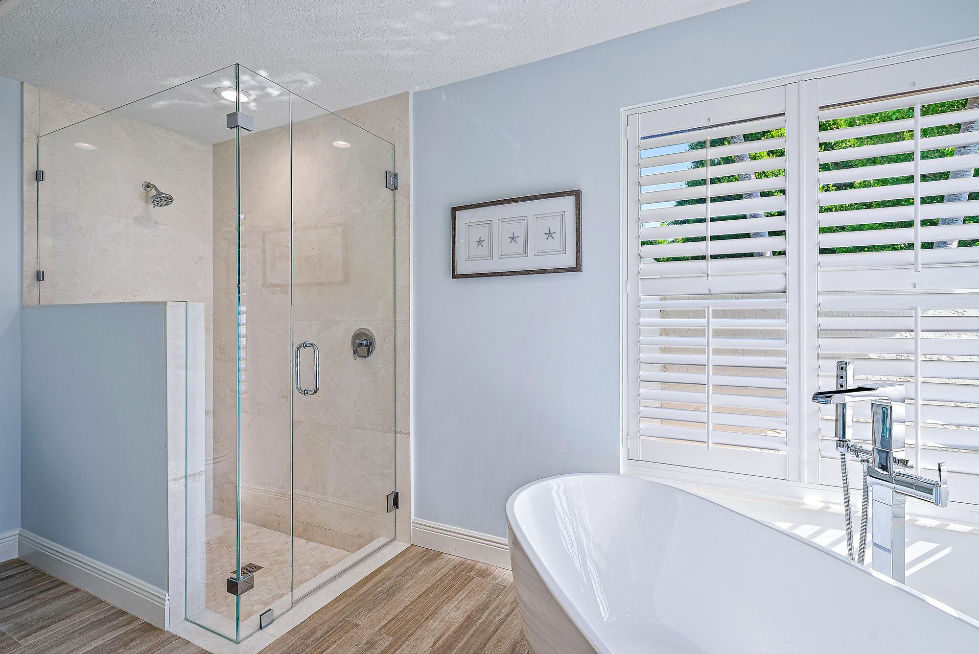 8872 SE North Passage Way