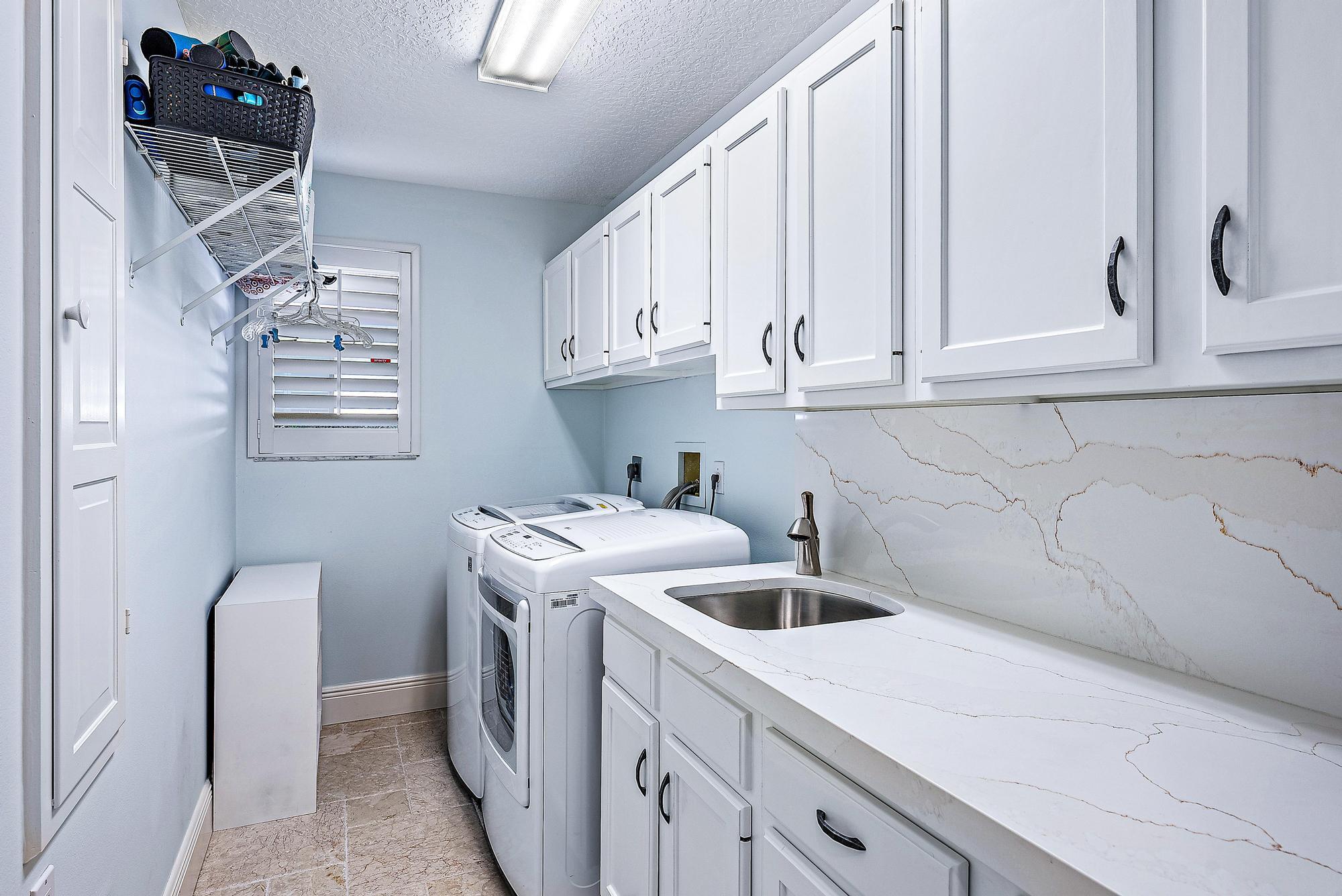 8872 SE North Passage Way