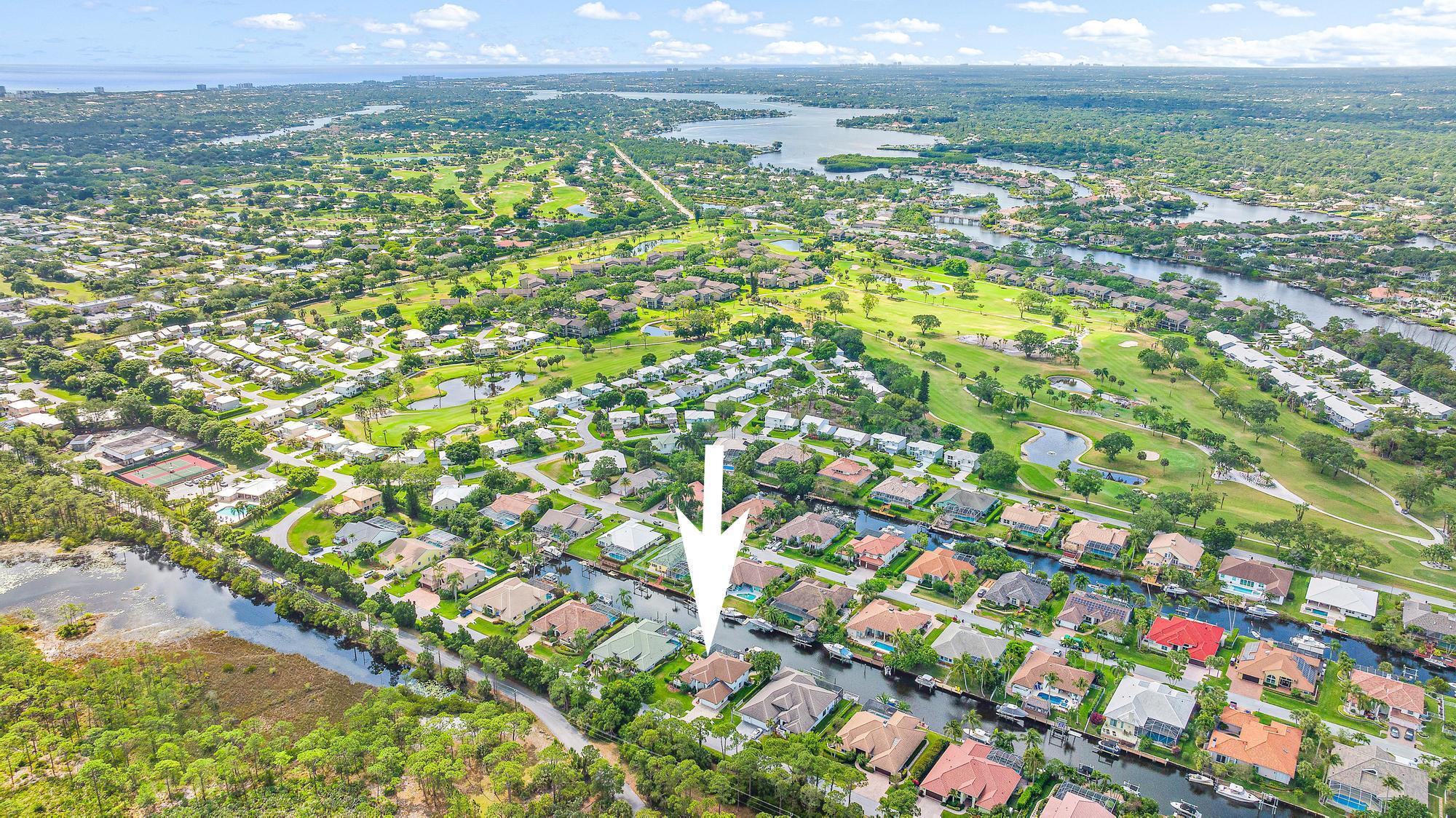 8872 SE North Passage Way