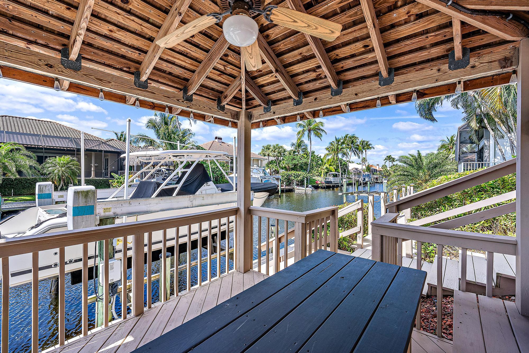 8872 SE North Passage Way