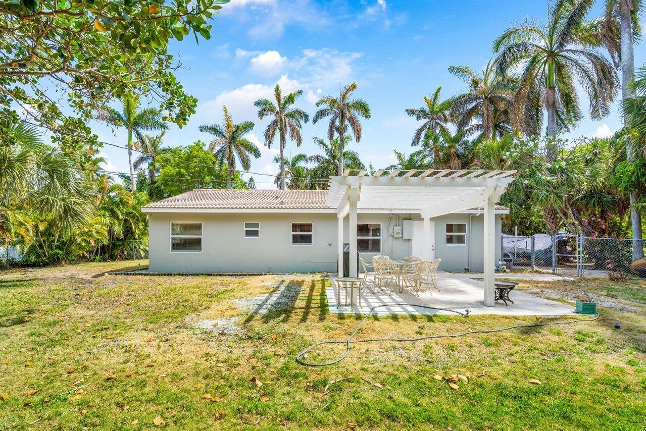 625 Lakeside Harbor