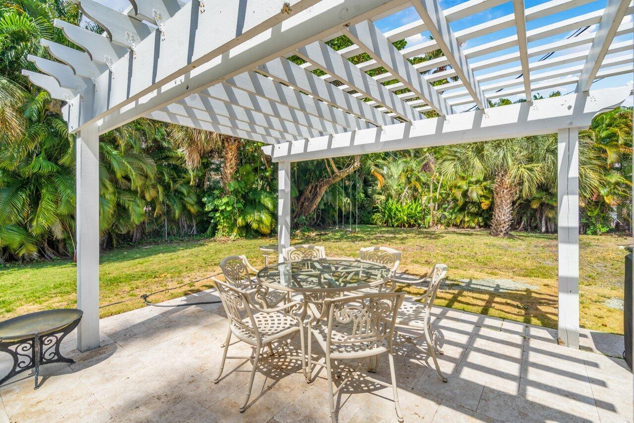 625 Lakeside Harbor