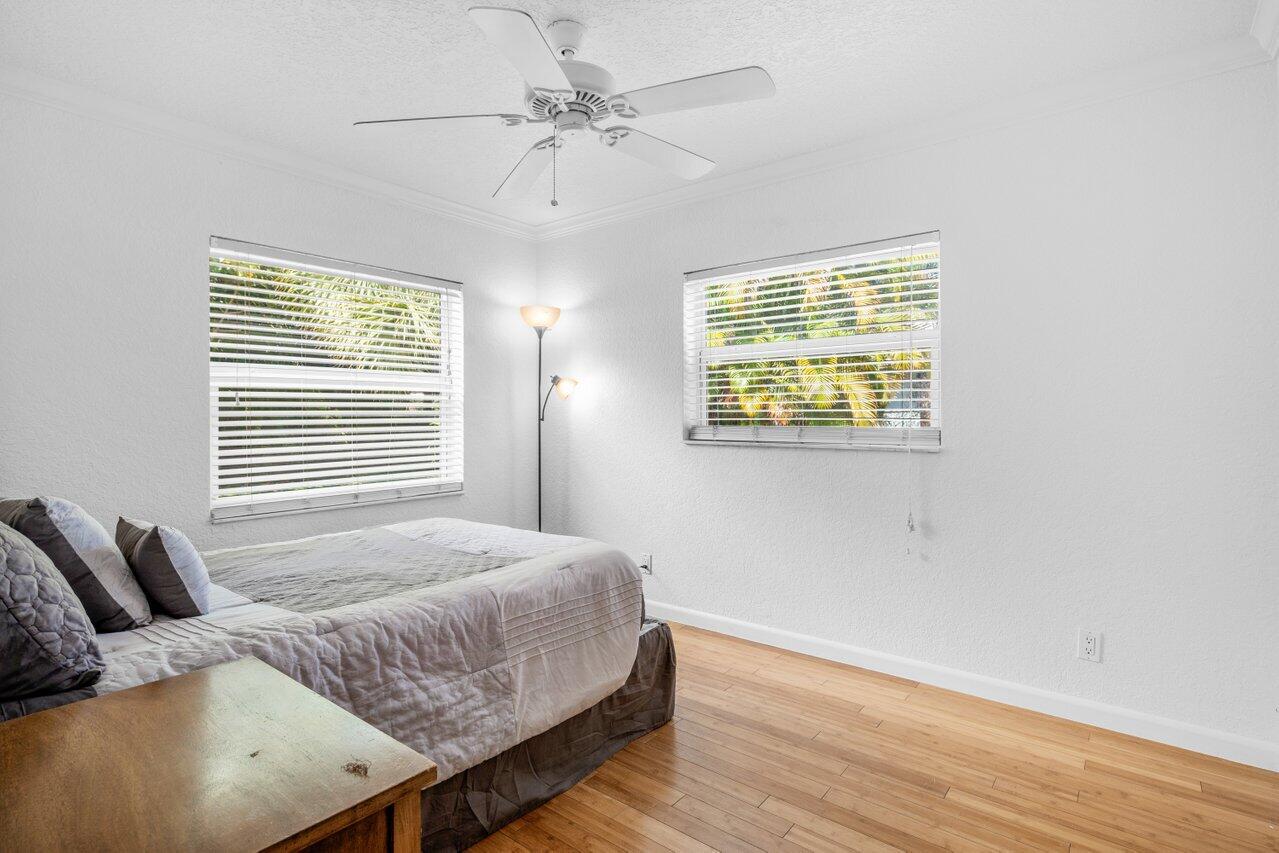 625 Lakeside Harbor
