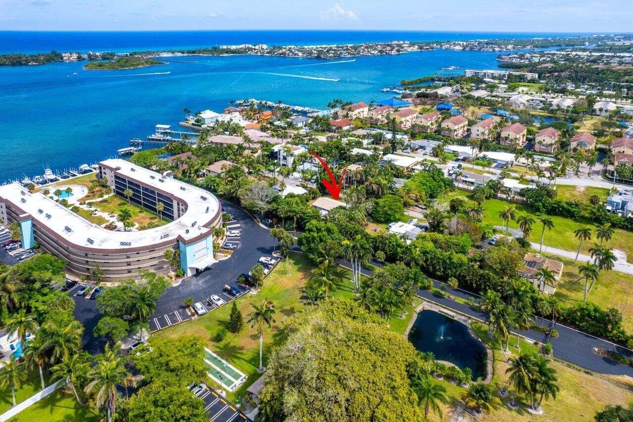 625 Lakeside Harbor