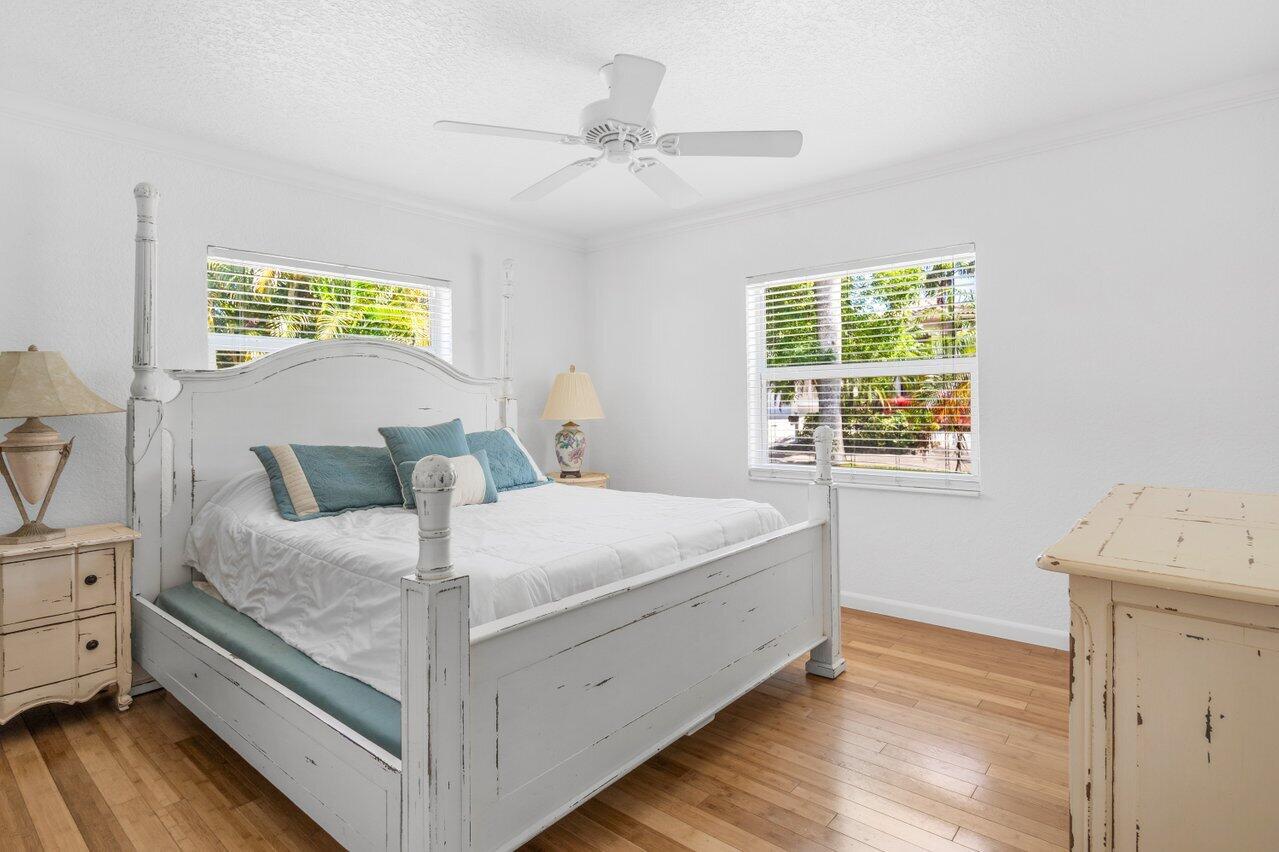 625 Lakeside Harbor