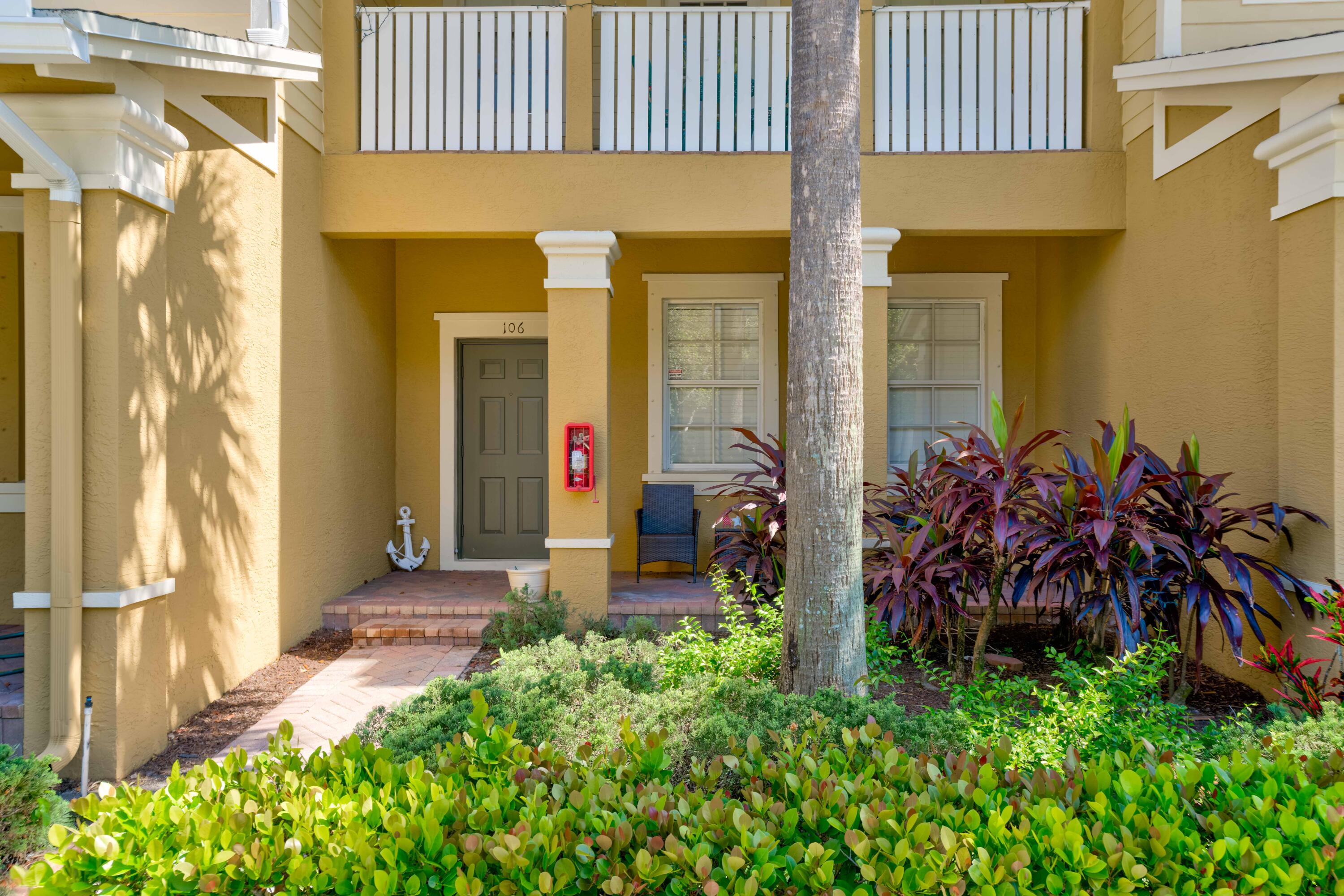 110 E Pigeon Plum Drive 106