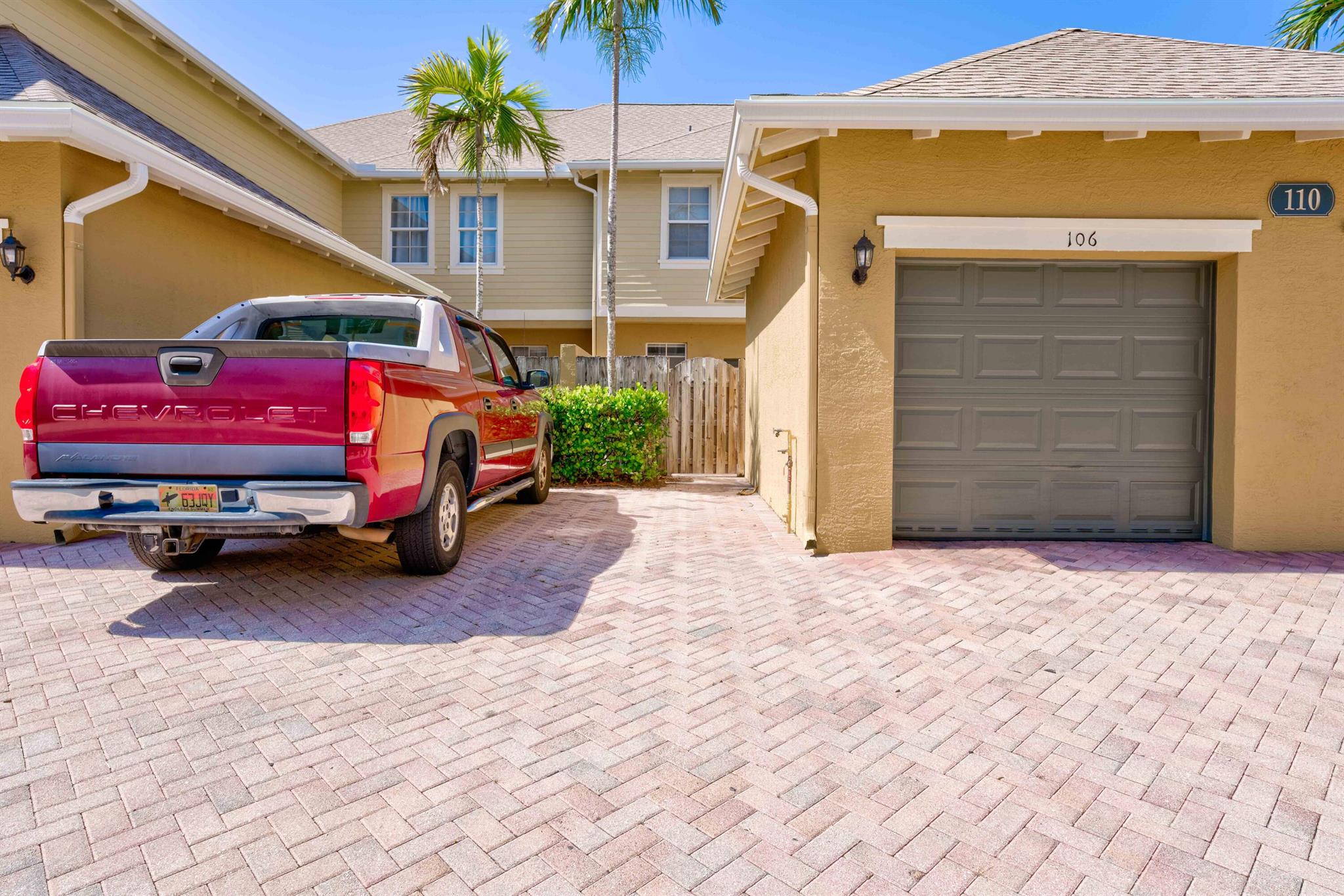 110 E Pigeon Plum Drive 106