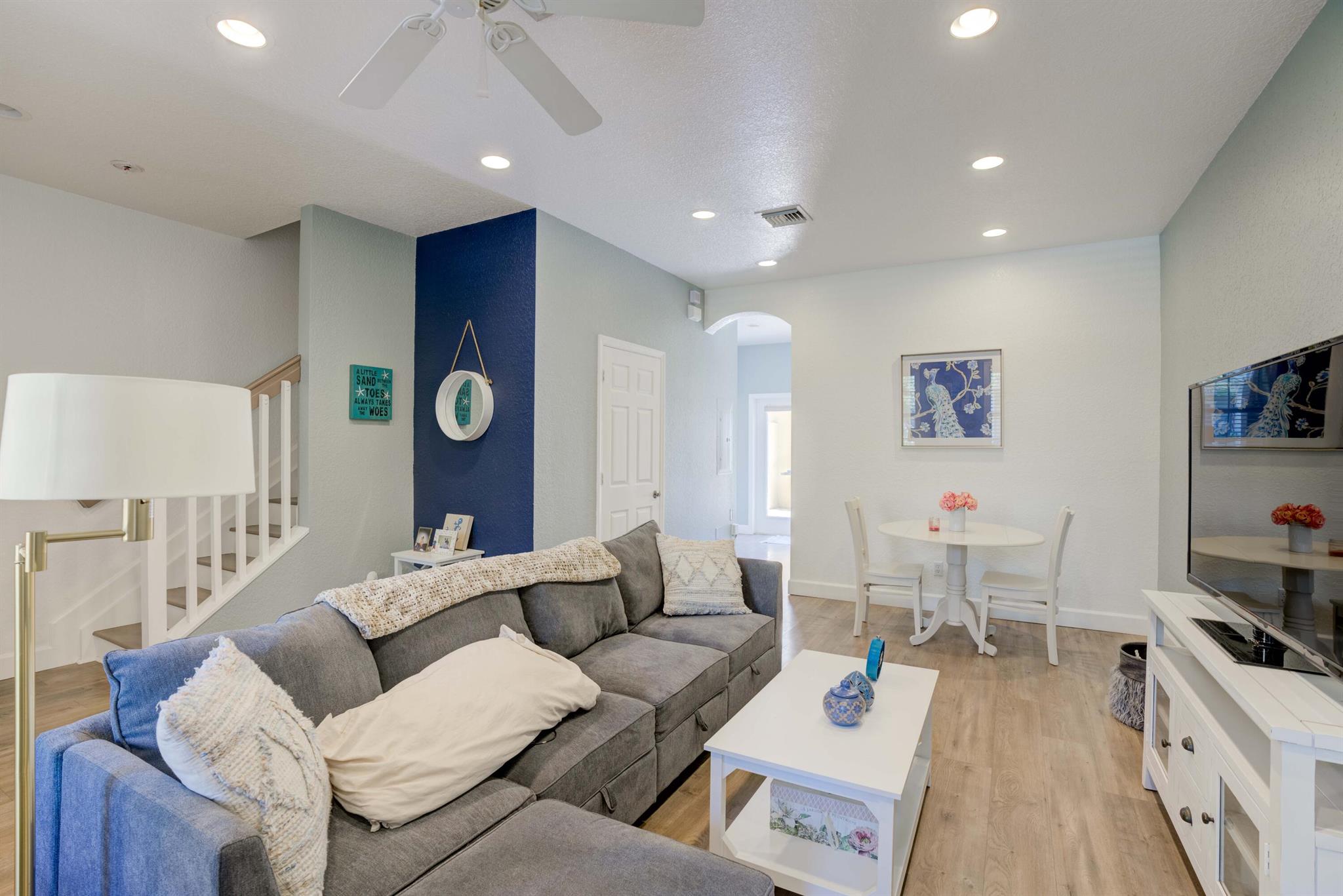 110 E Pigeon Plum Drive 106