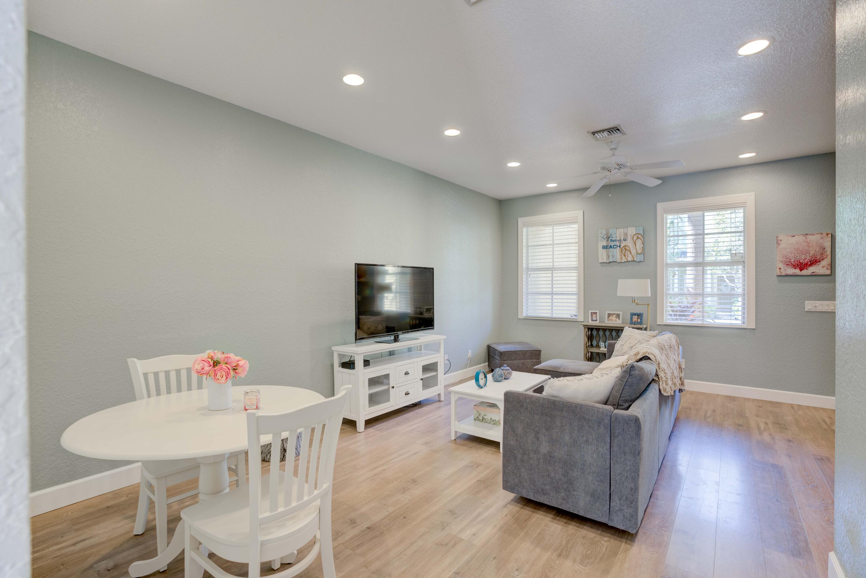110 E Pigeon Plum Drive 106