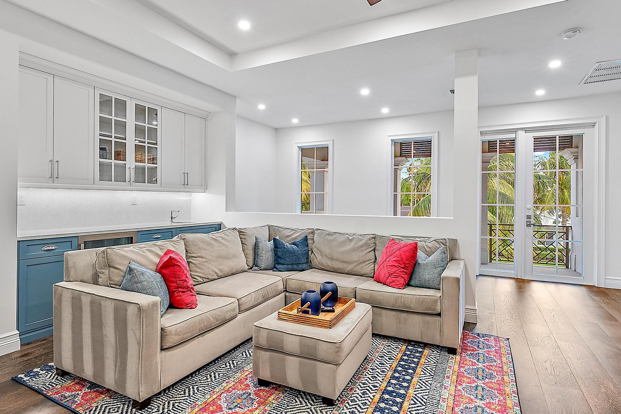245 Edmor Road