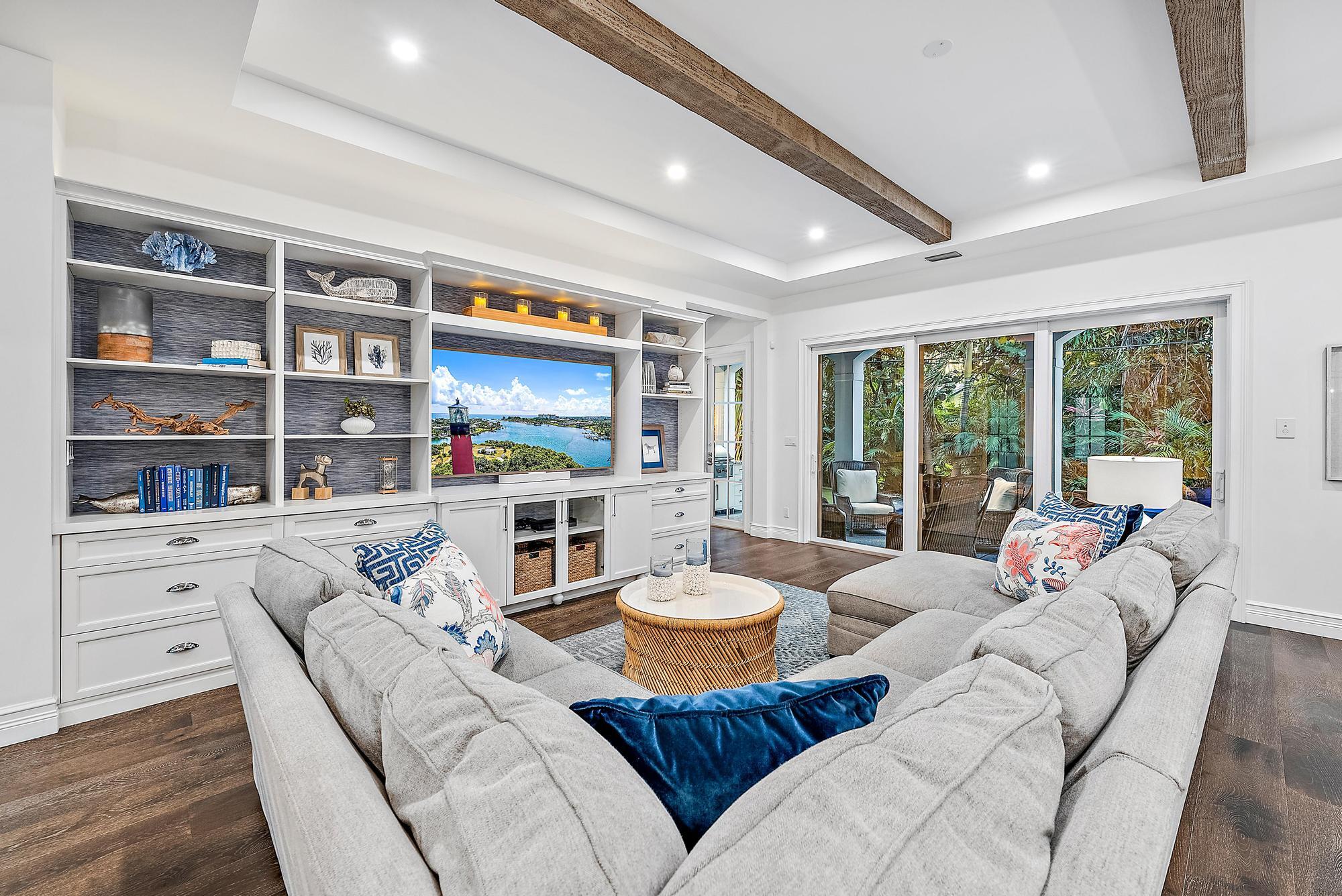 245 Edmor Road
