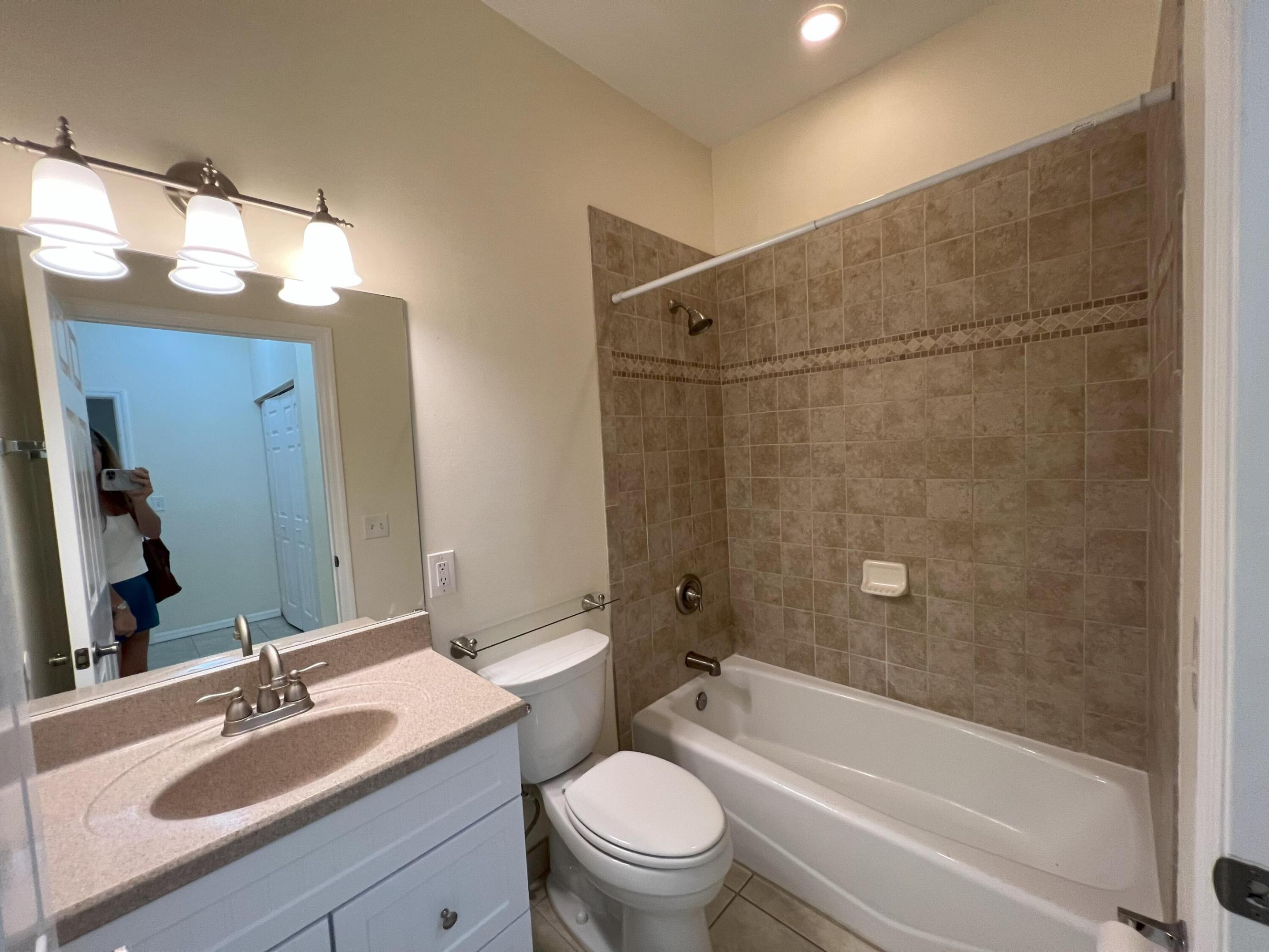 111 Lighthouse Circle A