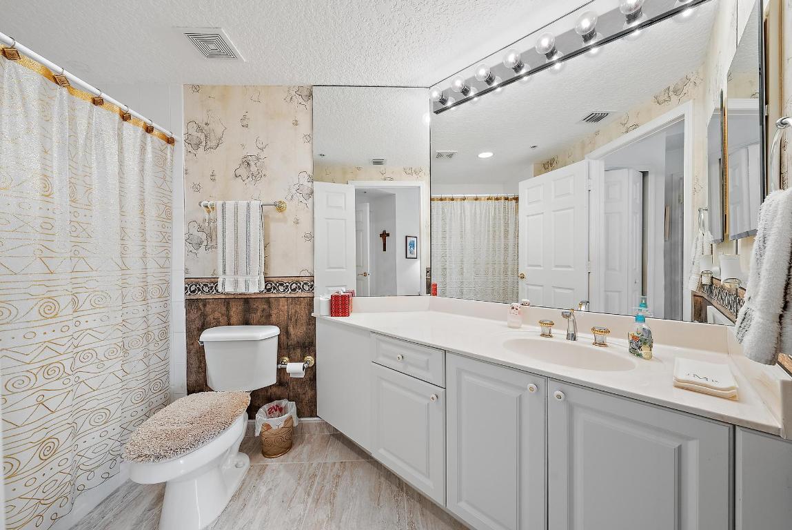 131 Ocean Grande Boulevard 402