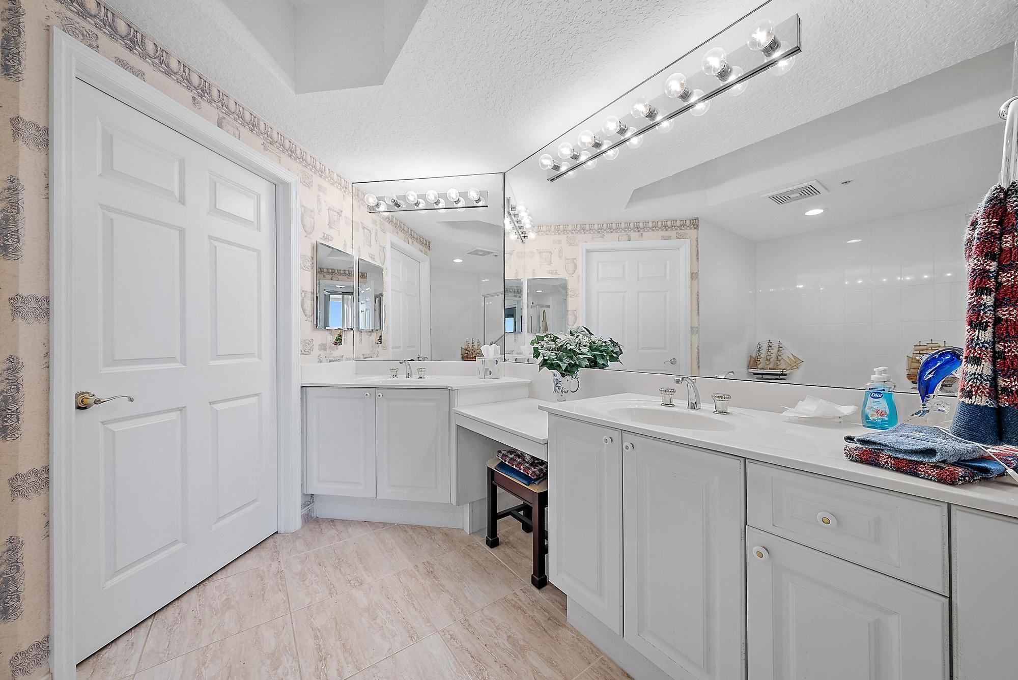 131 Ocean Grande Boulevard 402