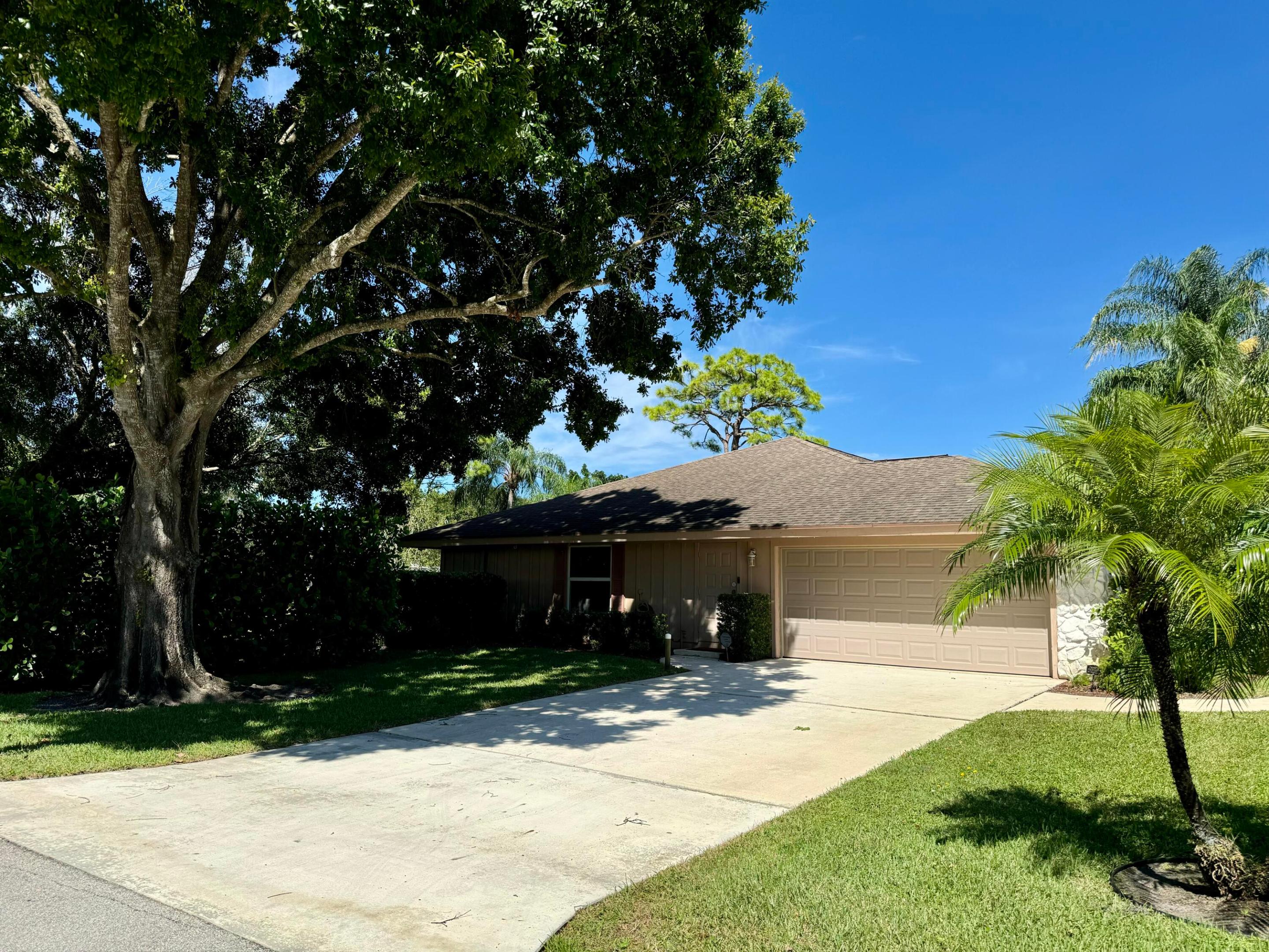 6147 Woodlake Road