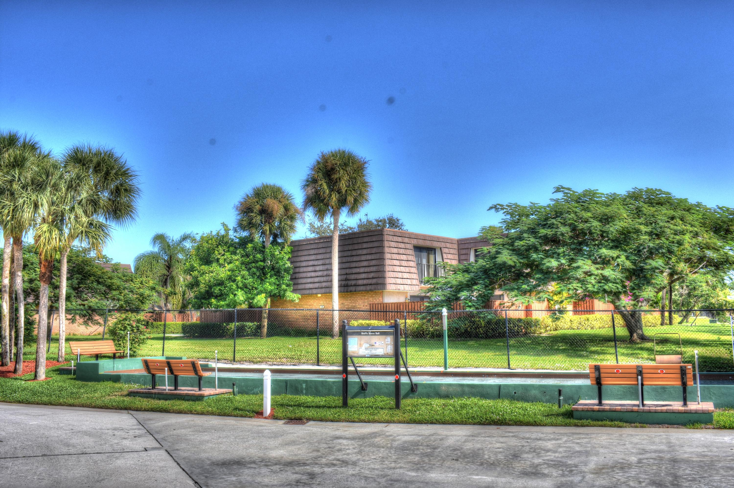 1301 Seafarer 305 Circle 305