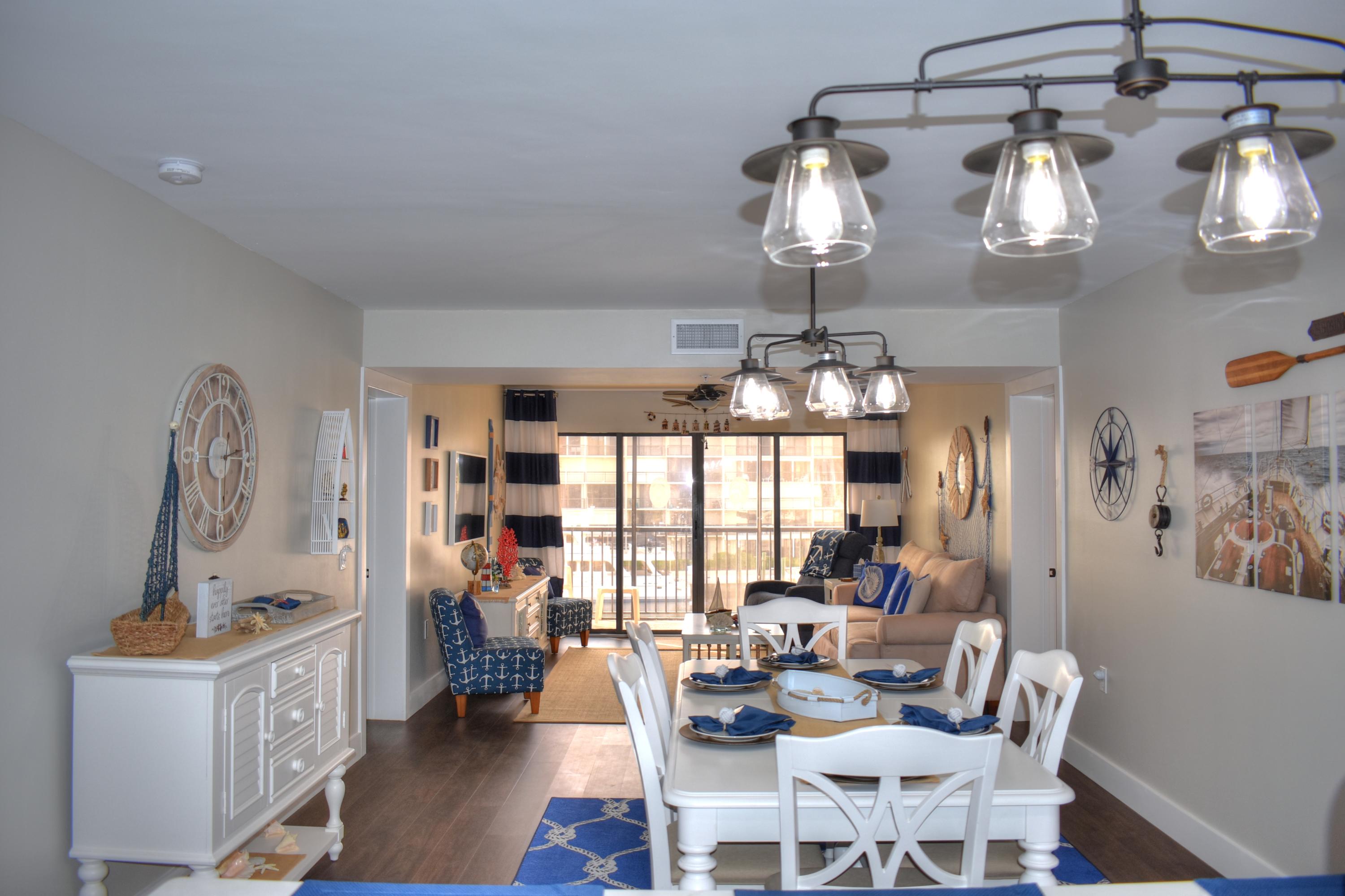 1301 Seafarer 305 Circle 305