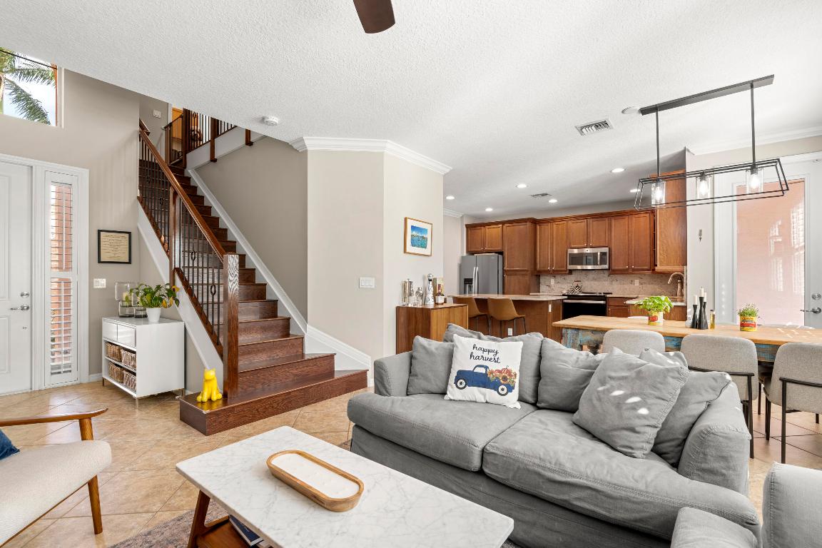 4558 Mediterranean Circle