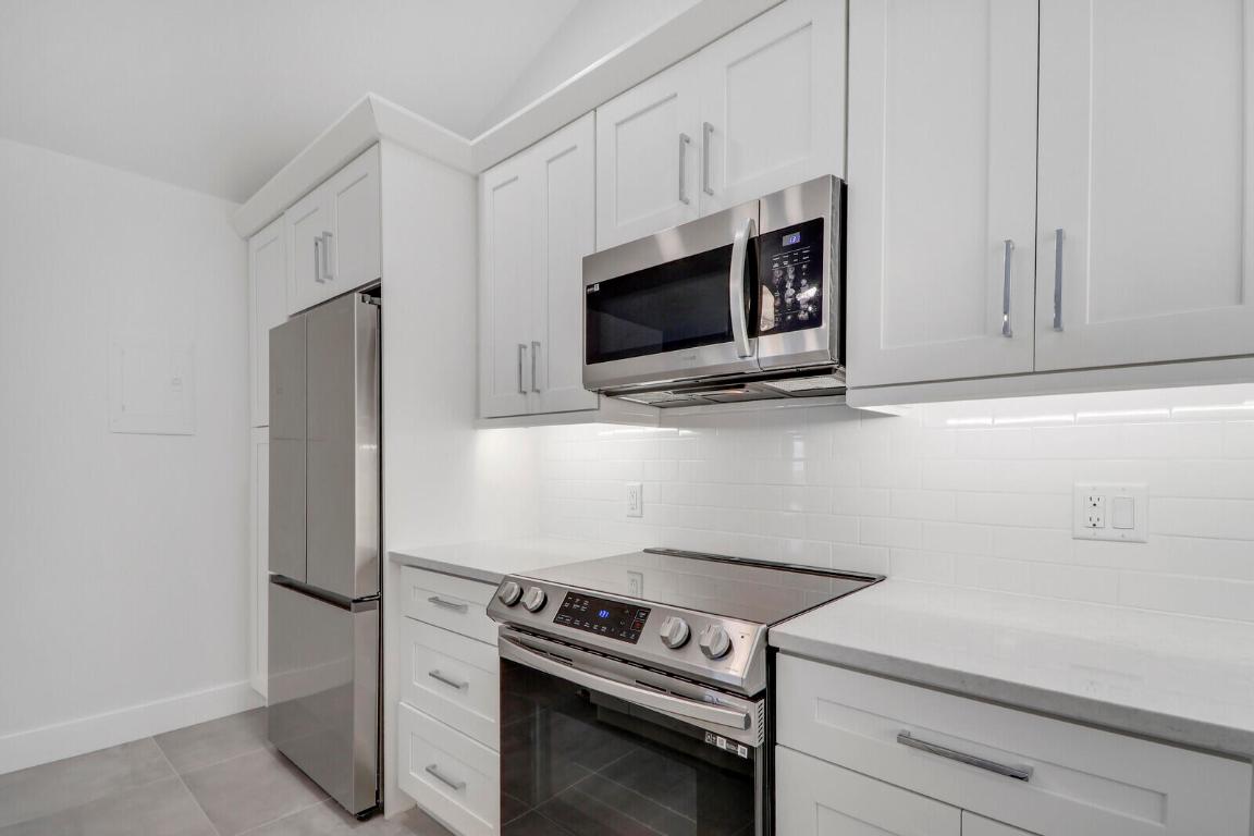 1801 S Us Highway 1 18d