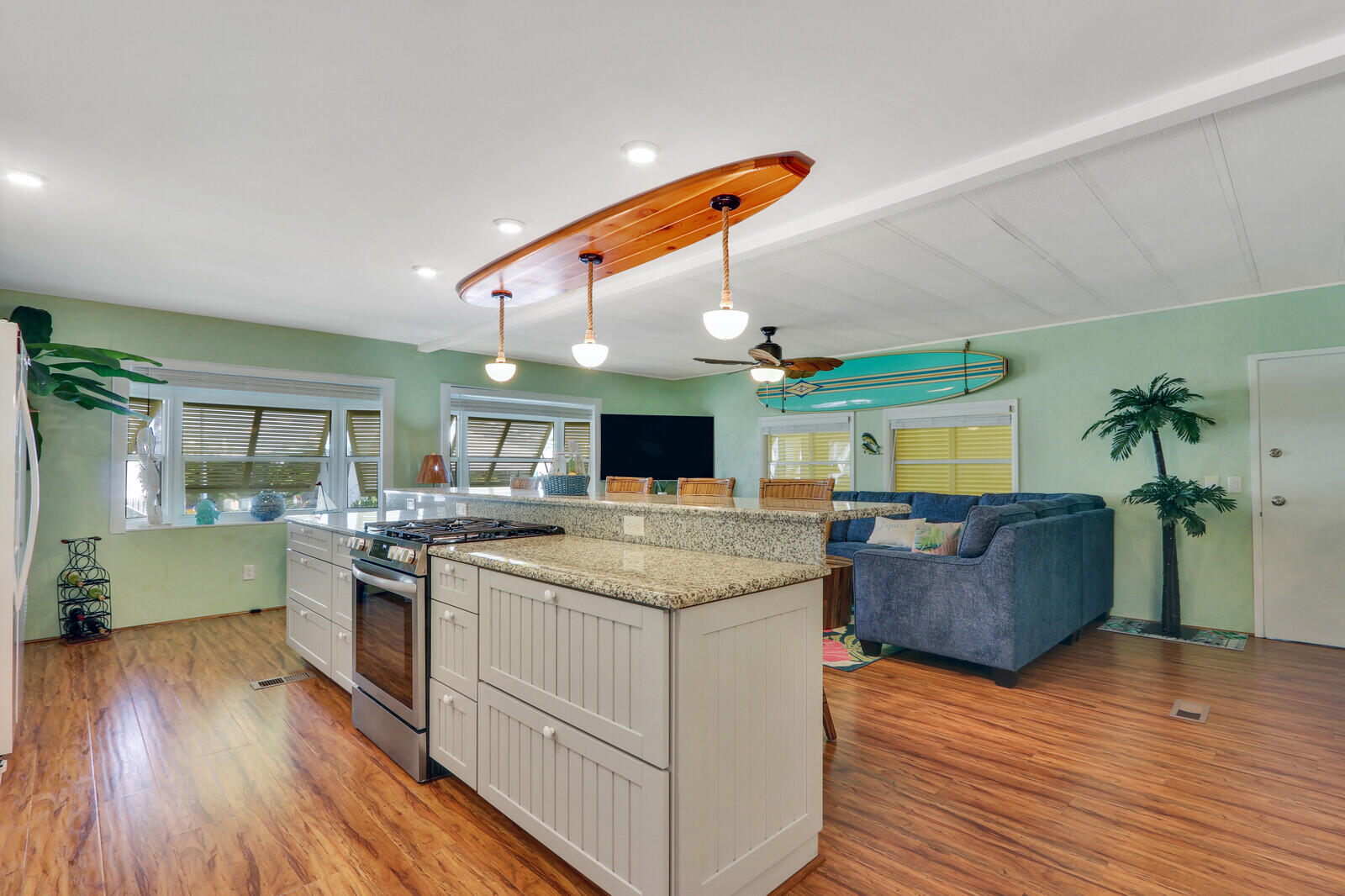 400 N A1a 46