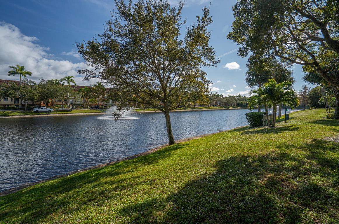 2806 Veronia Drive 109