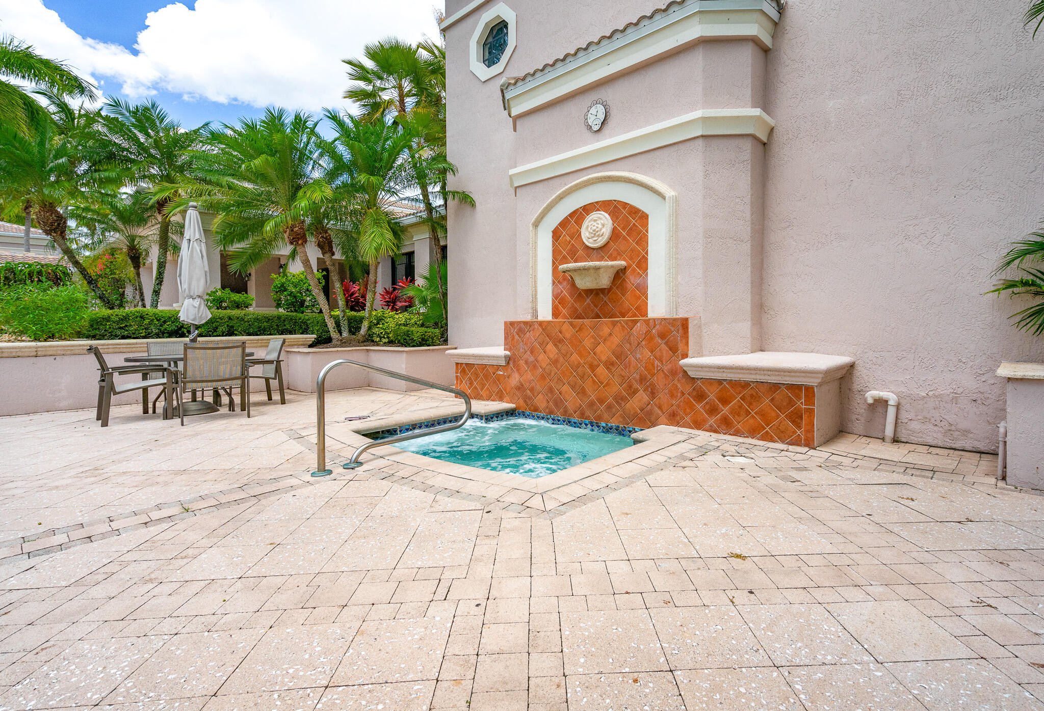 2806 Veronia Drive 109