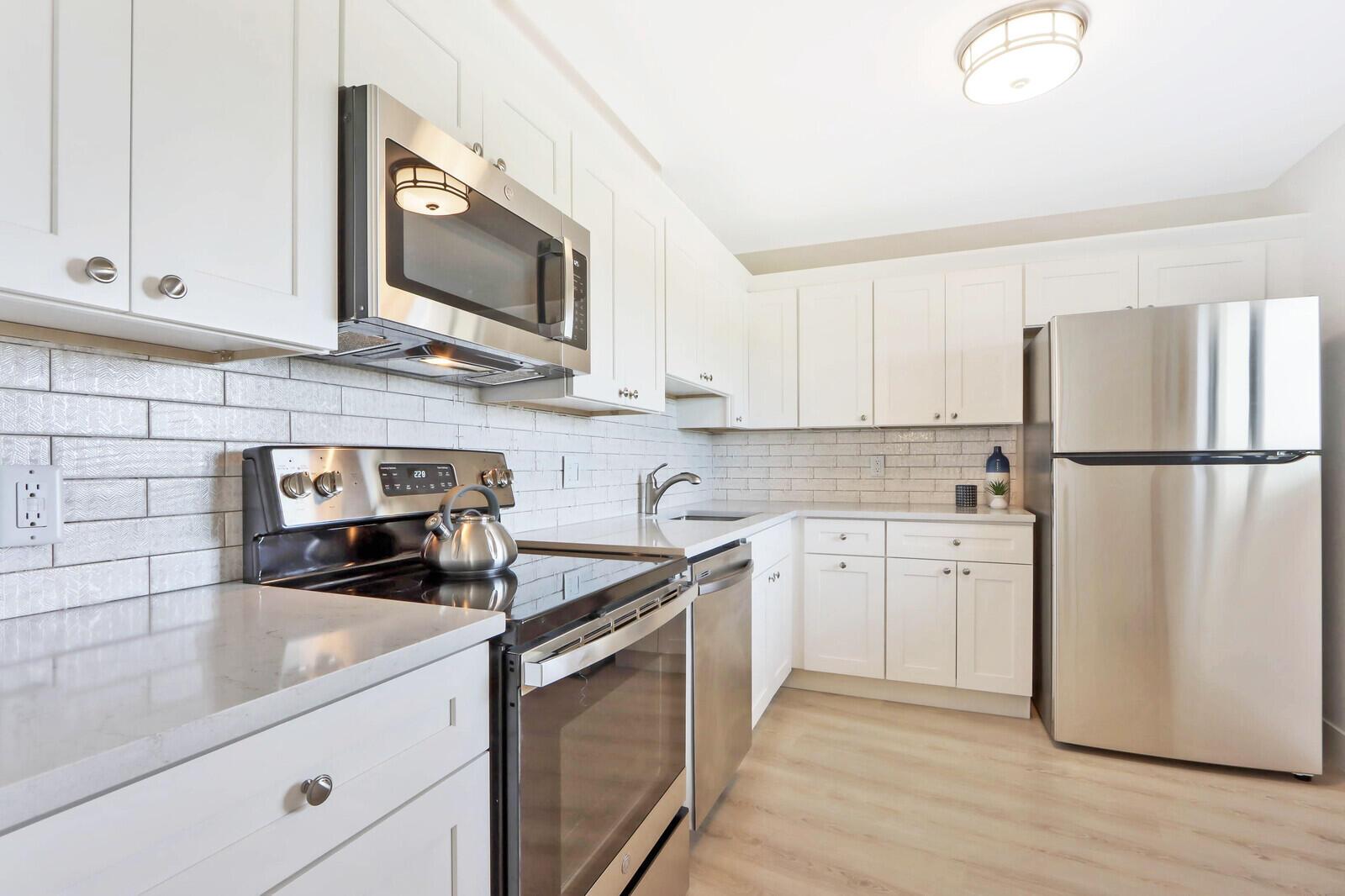 200 Ocean Trail Way 305