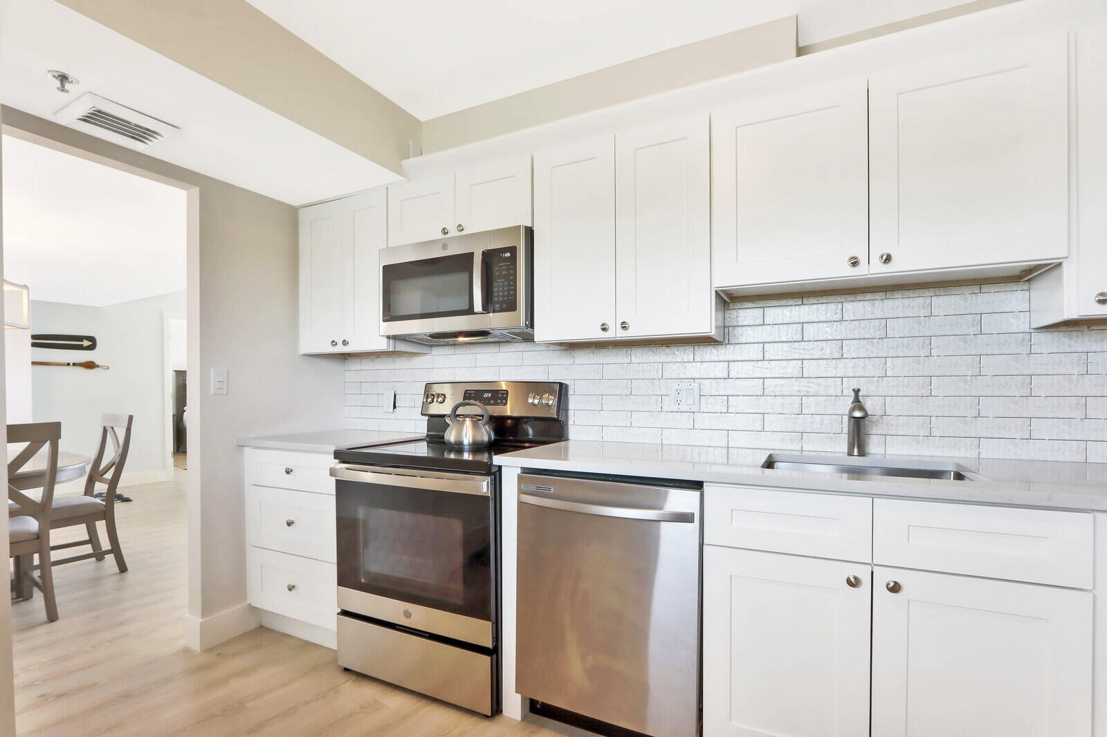 200 Ocean Trail Way 305