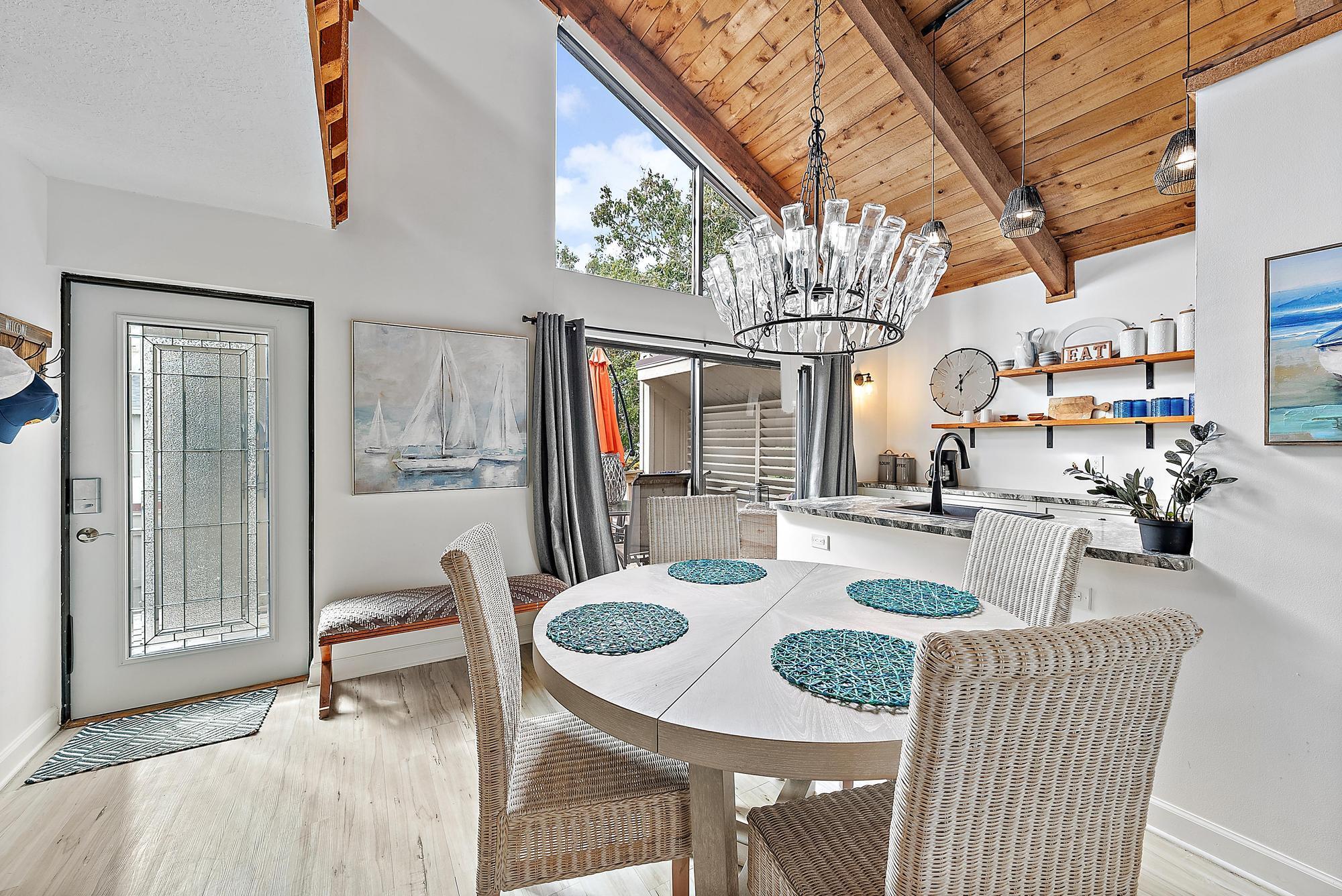 1605 S Us Highway 1 1h