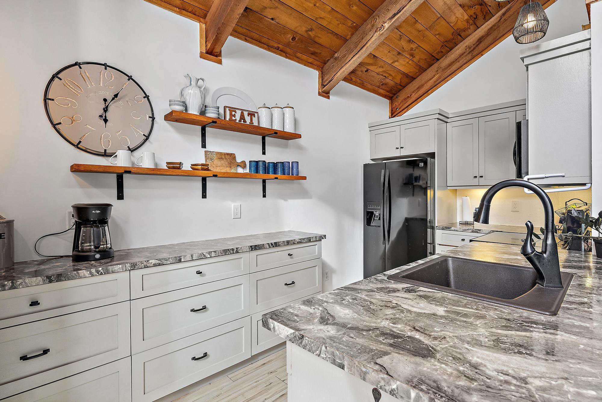 1605 S Us Highway 1 1h