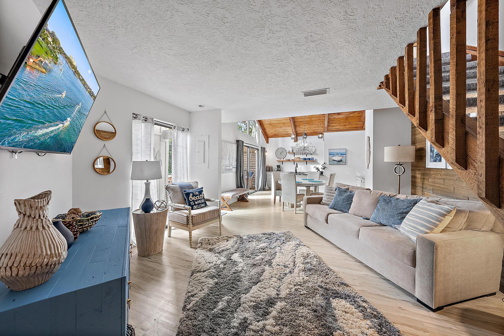 1605 S Us Highway 1 1h