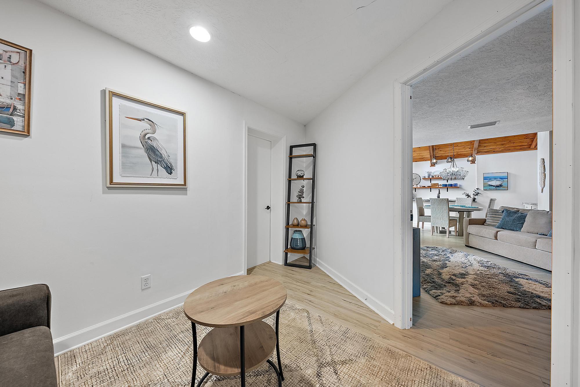 1605 S Us Highway 1 1h