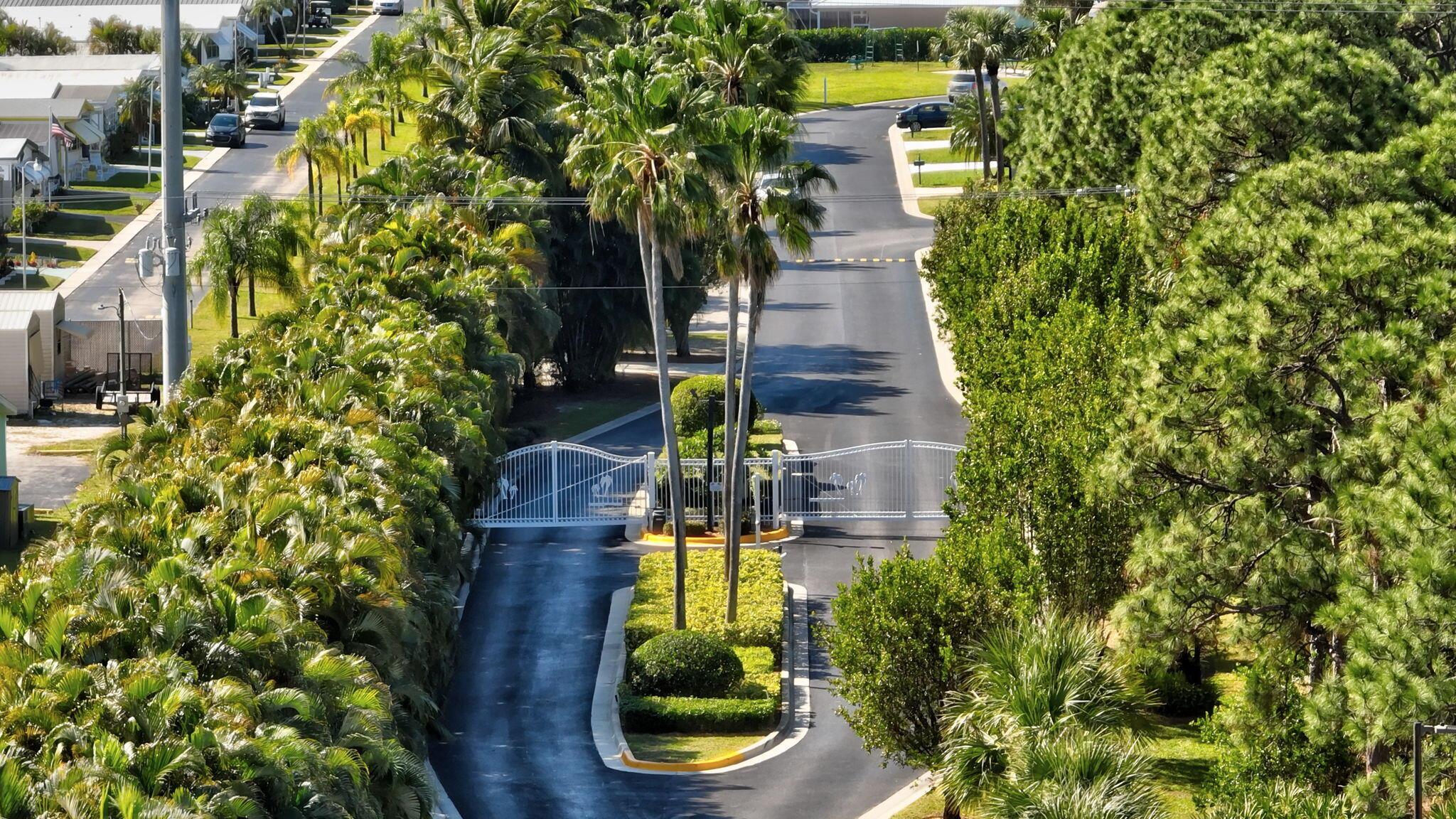 4632 SE Winter Haven Court