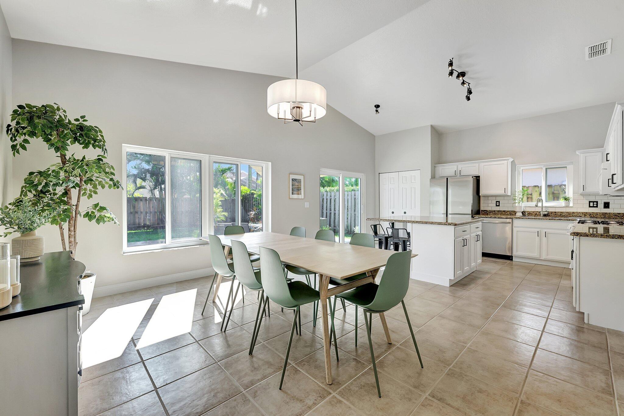 4632 SE Winter Haven Court