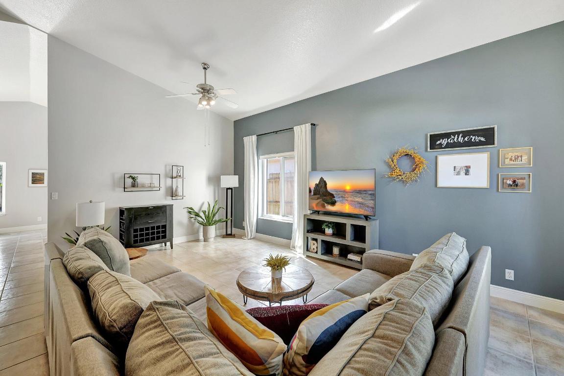 4632 SE Winter Haven Court