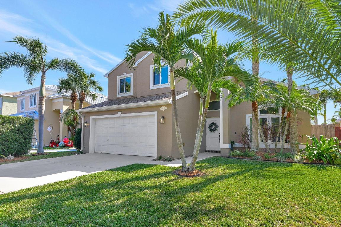 4632 SE Winter Haven Court