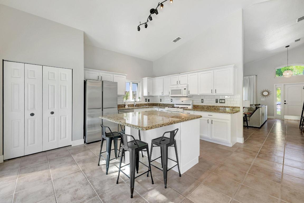 4632 SE Winter Haven Court