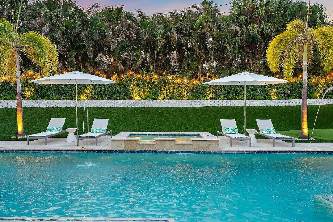 12147 Captains Landing