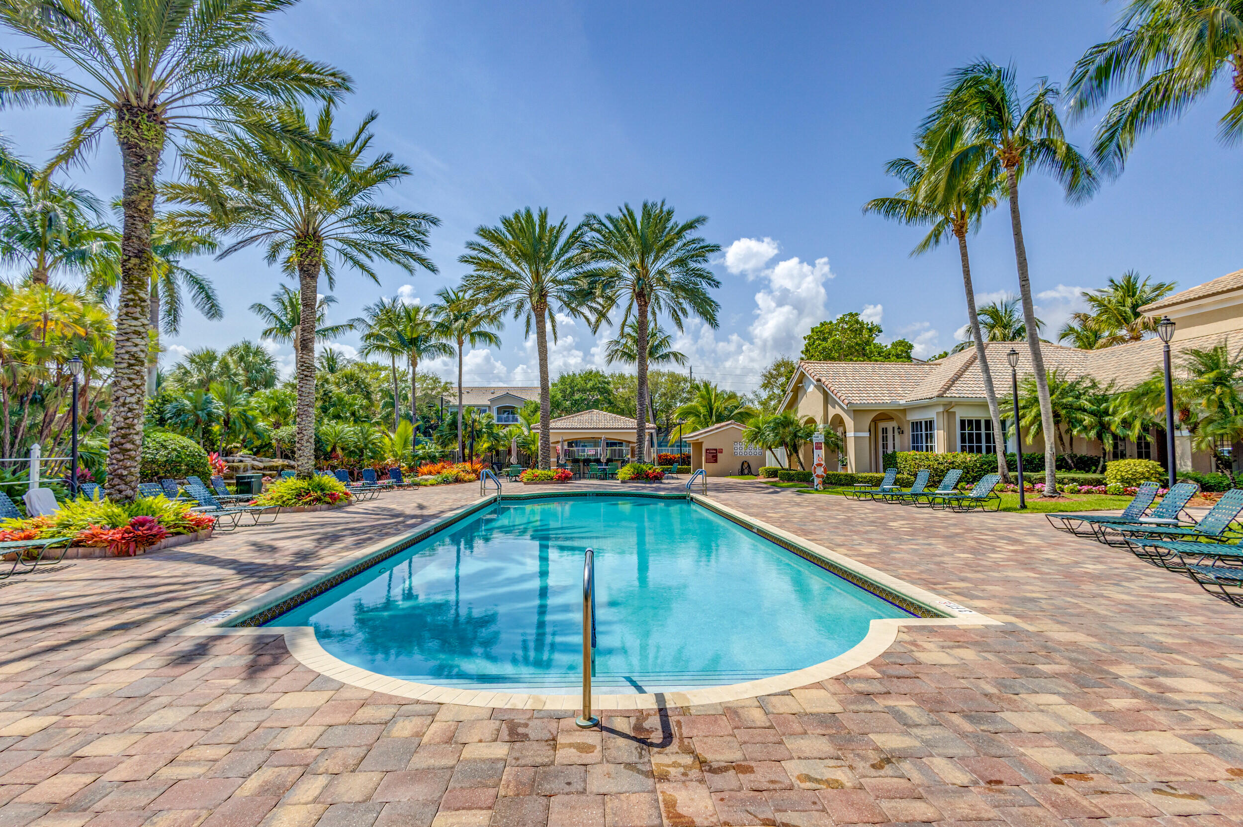242 Village Boulevard 2209