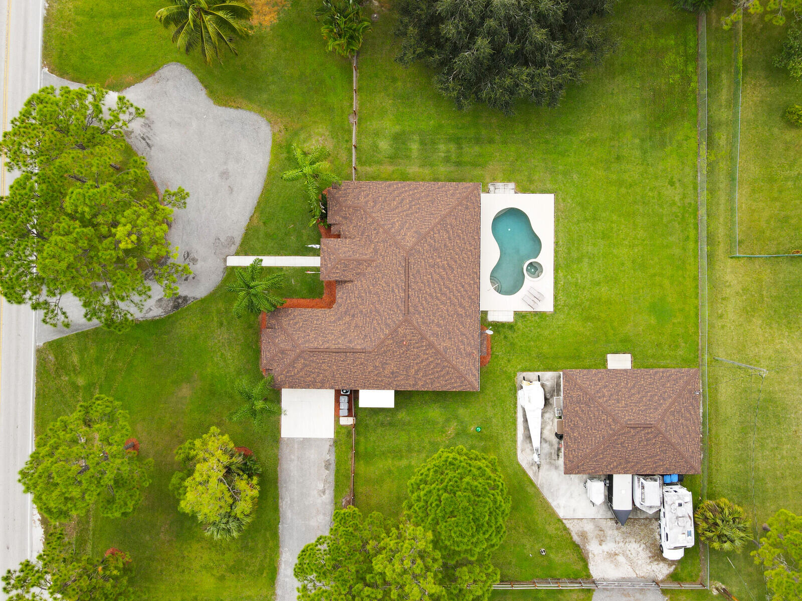 7775 Coconut Boulevard