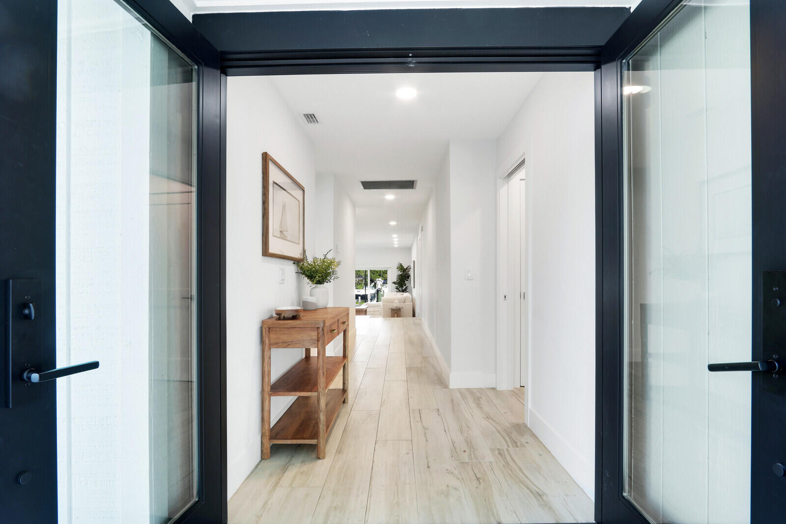 17026 Bay Street