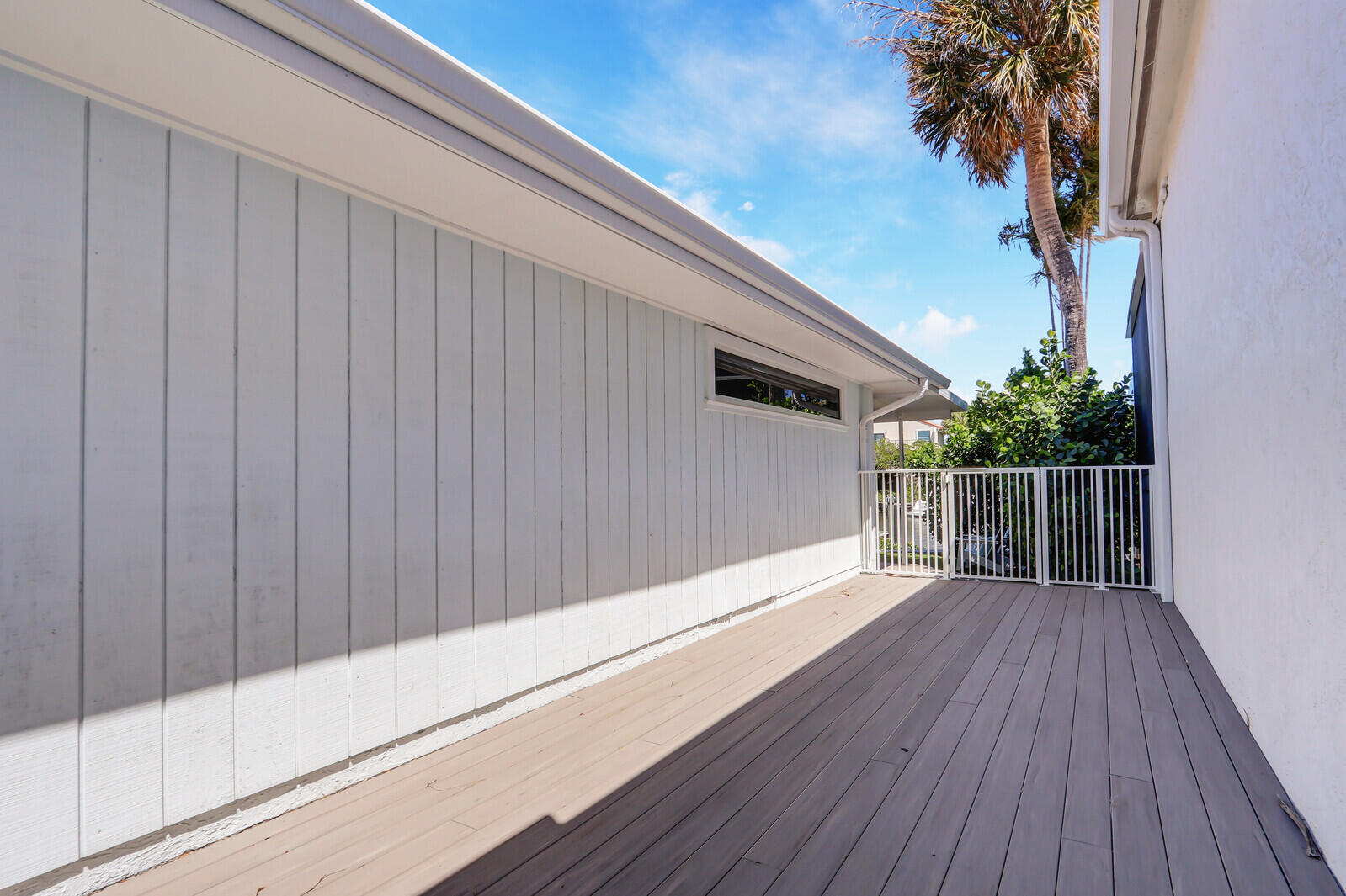 17026 Bay Street