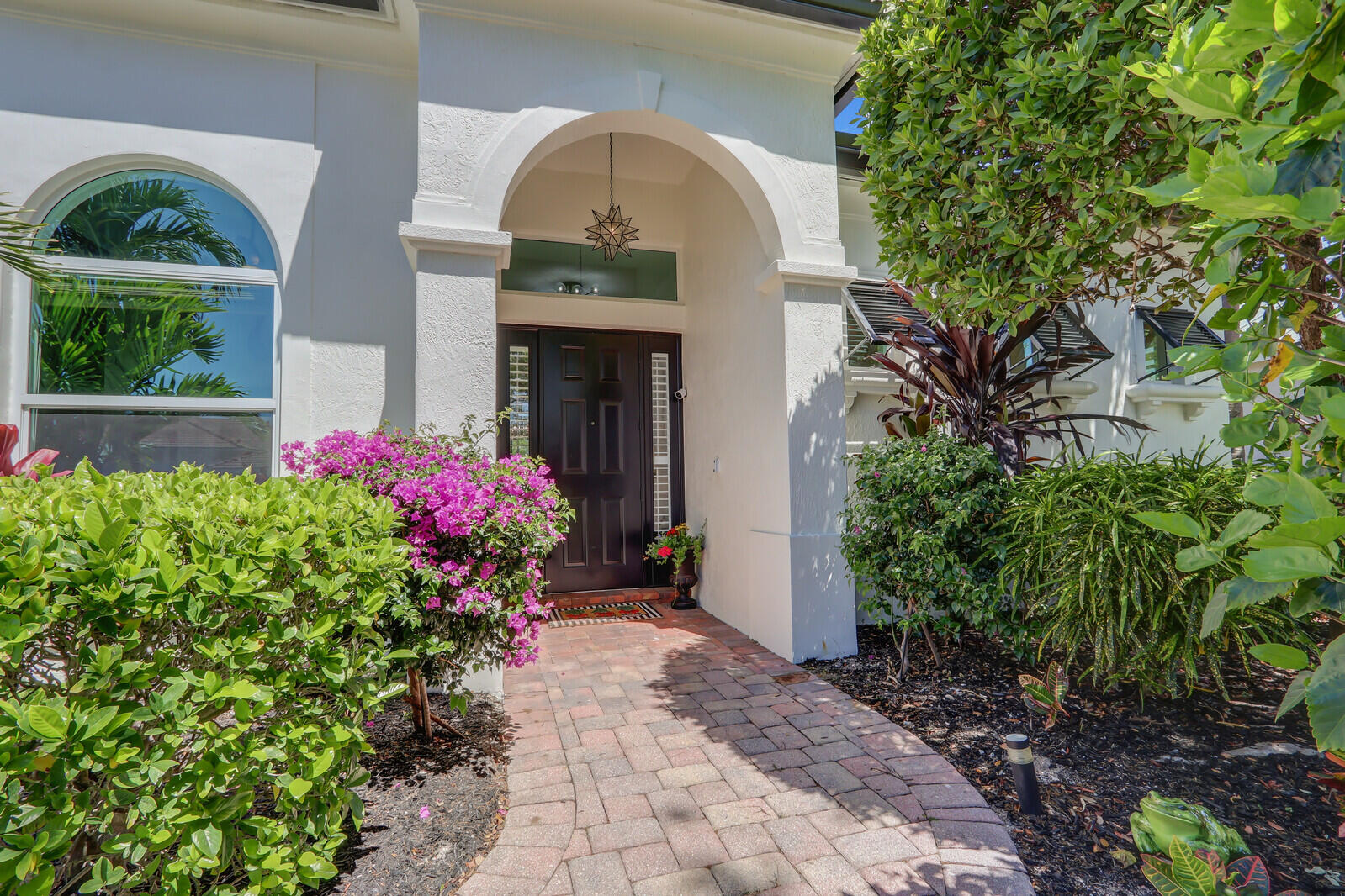 137 Magnolia Way