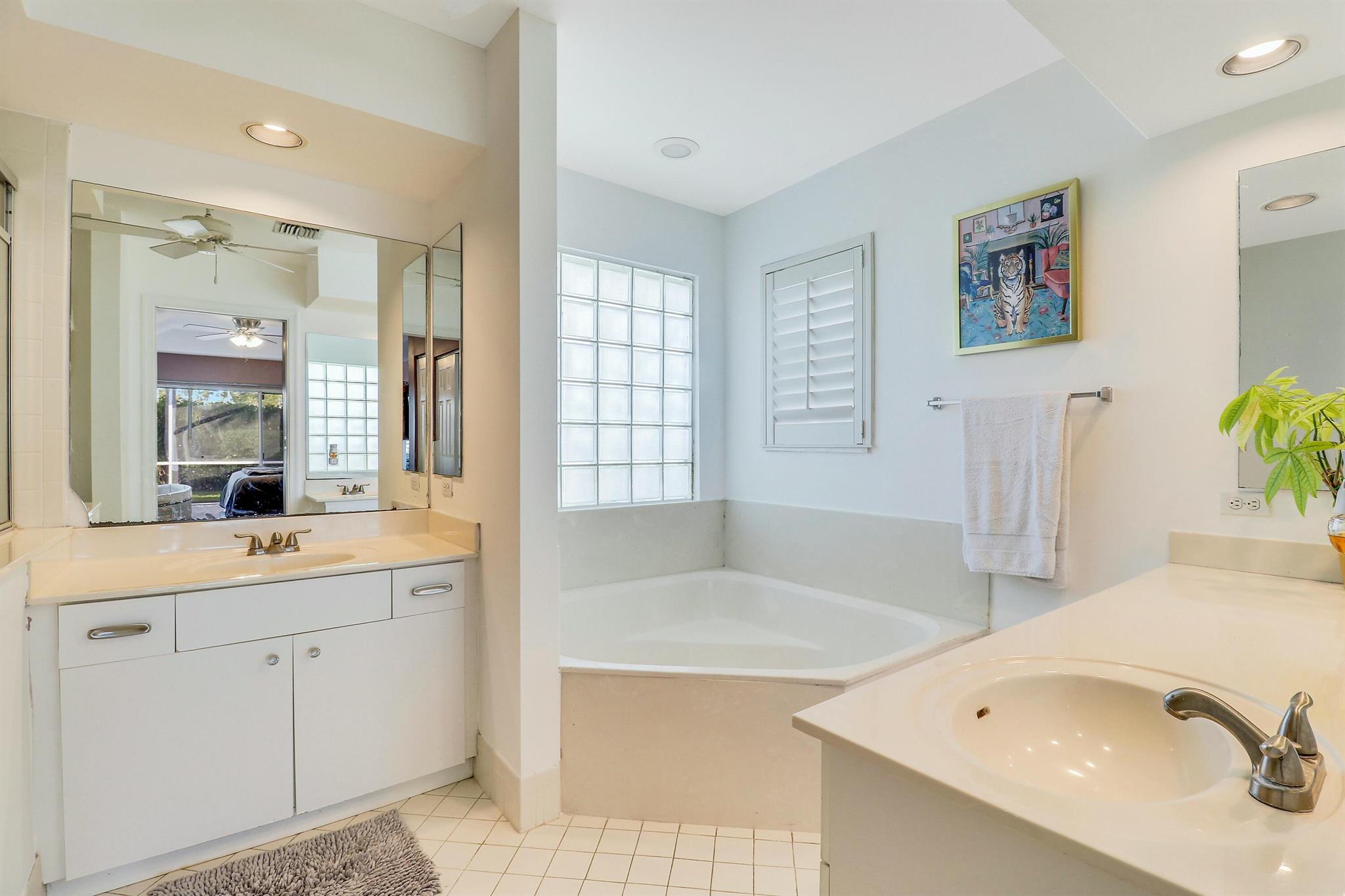 9125 SE Deerberry Place